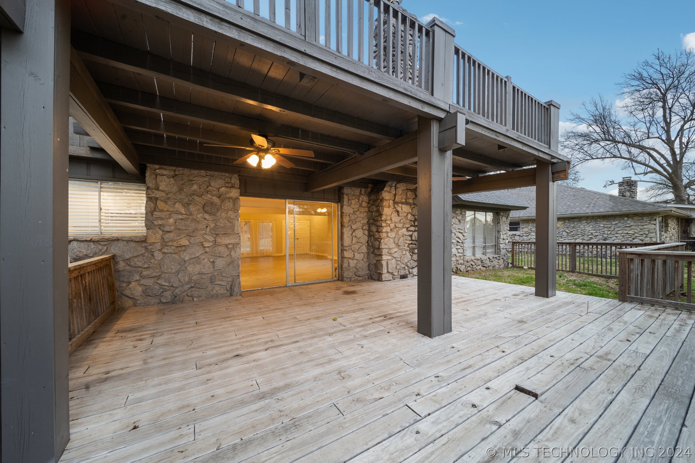 1201 W Sherwood Lane