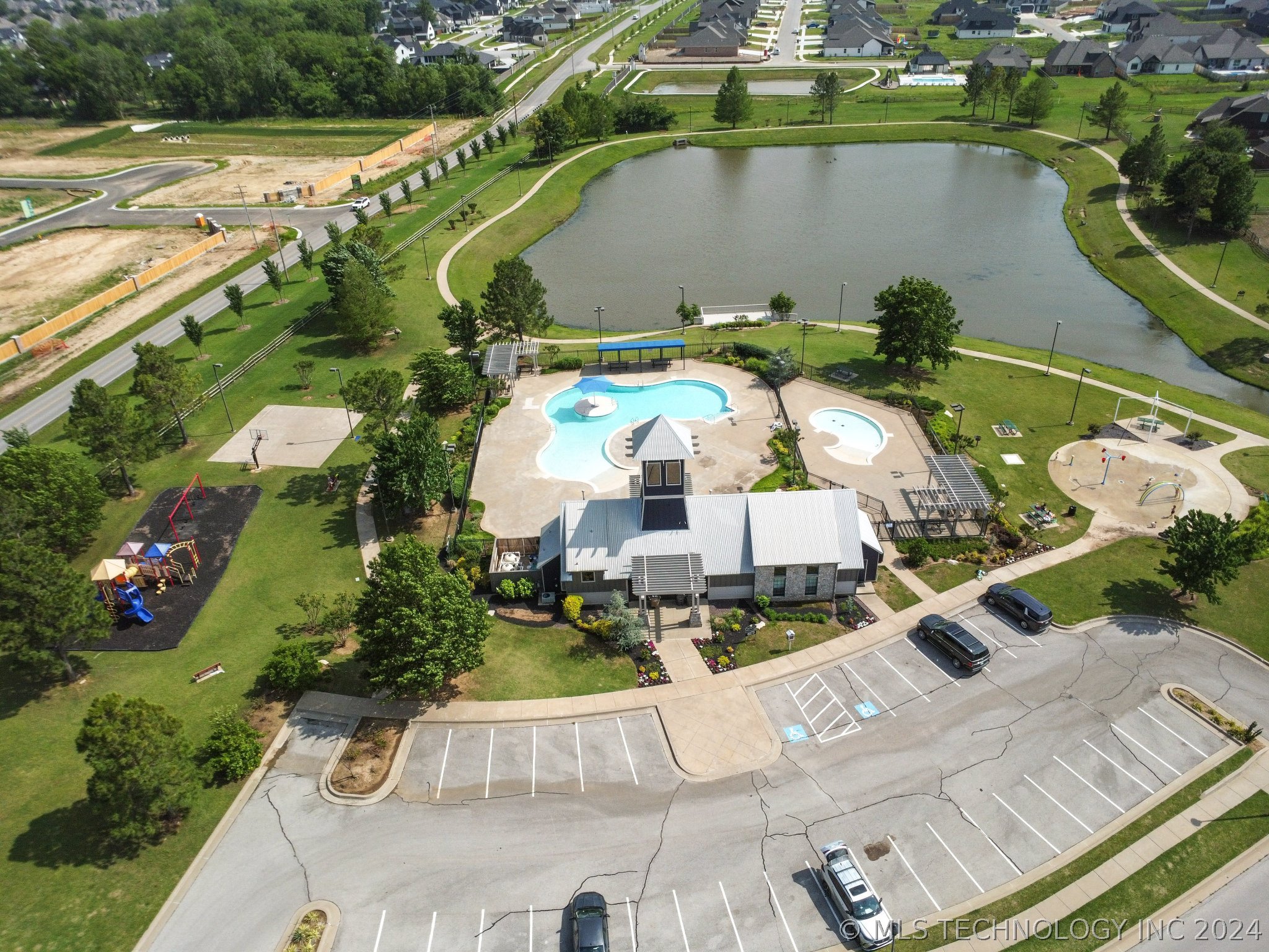 2119 E 132nd Street S