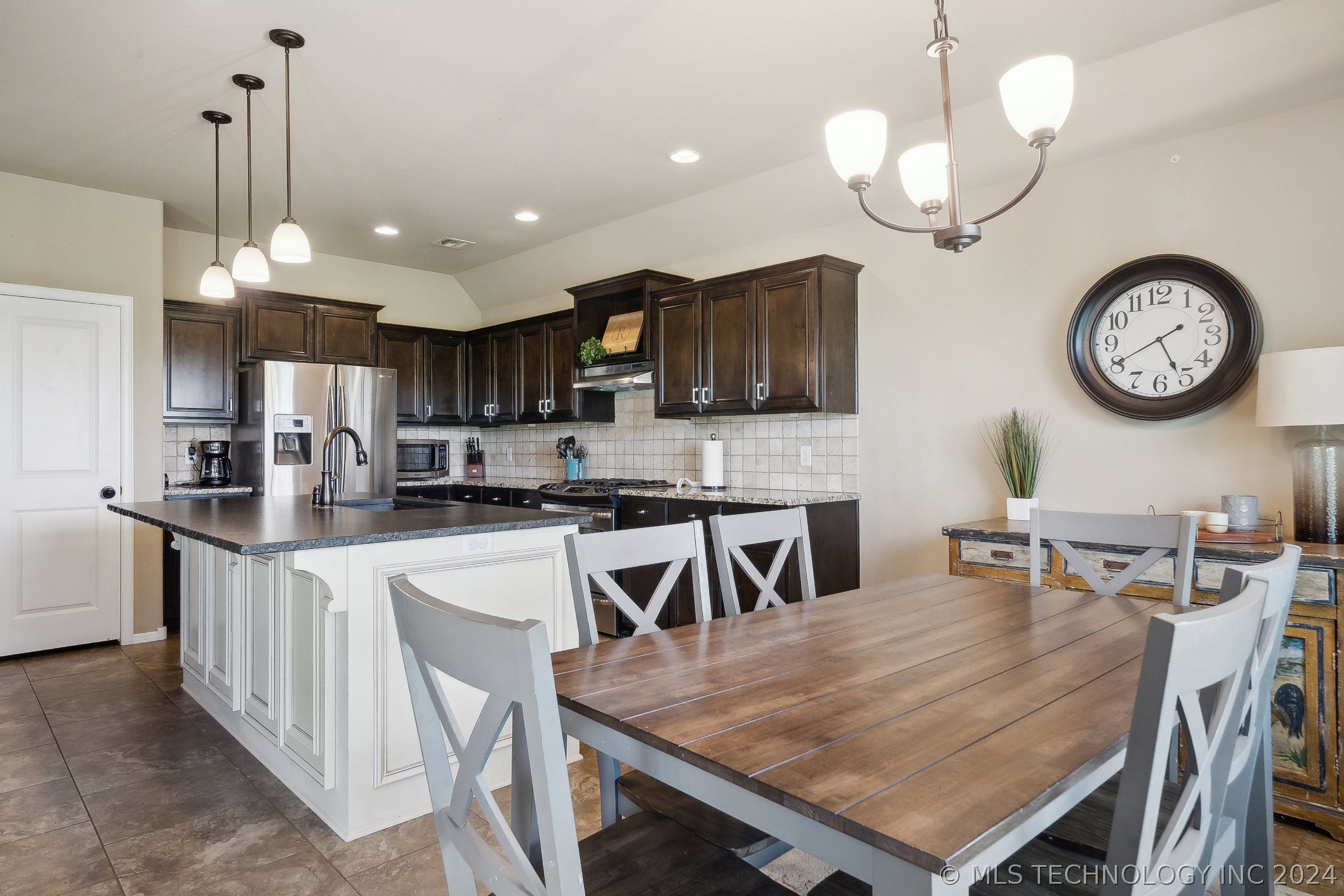 2119 E 132nd Street S