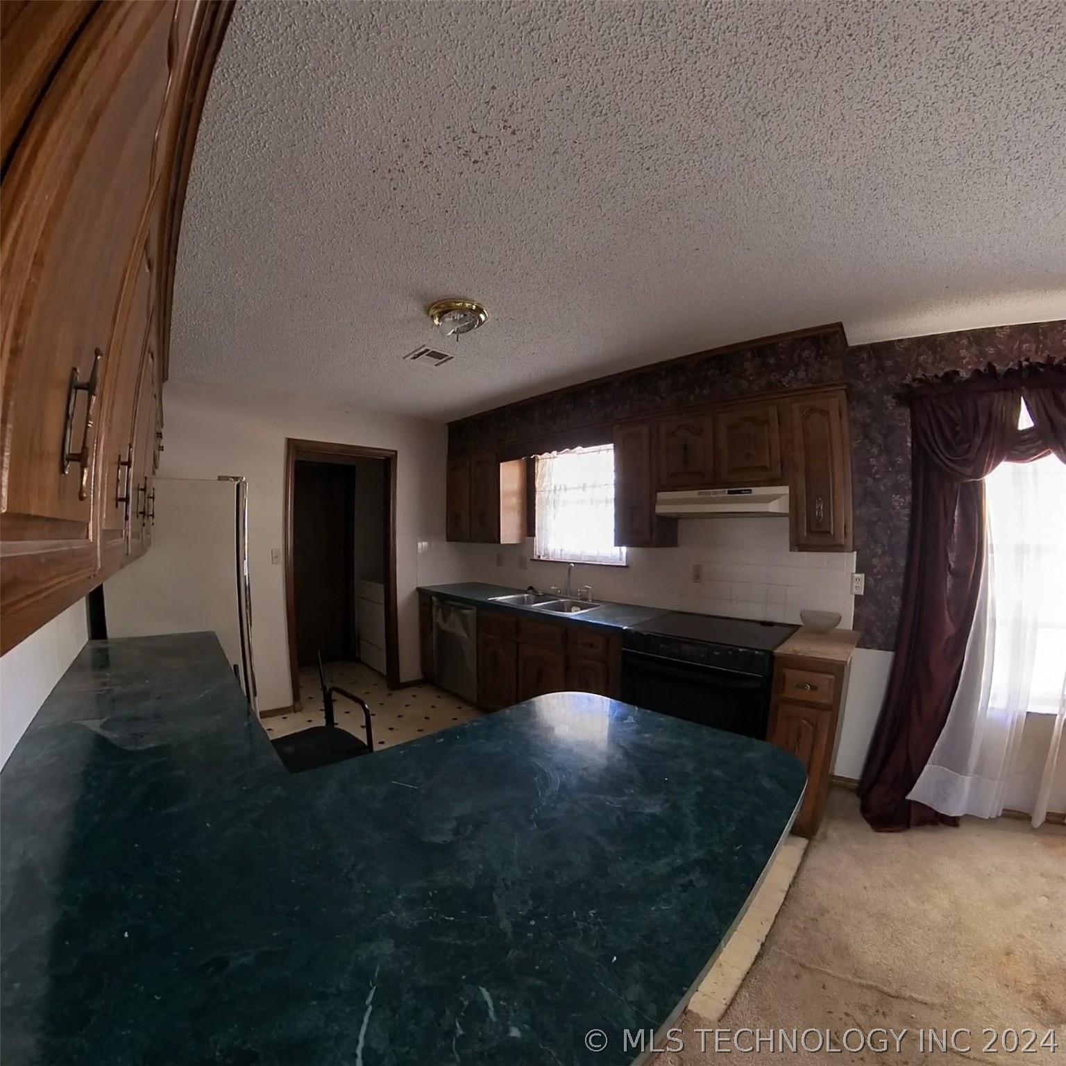 713 Grand View Boulevard