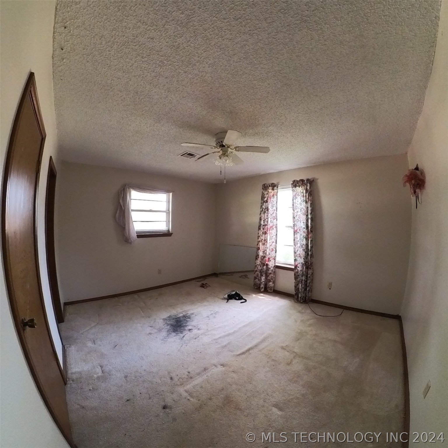 713 Grand View Boulevard