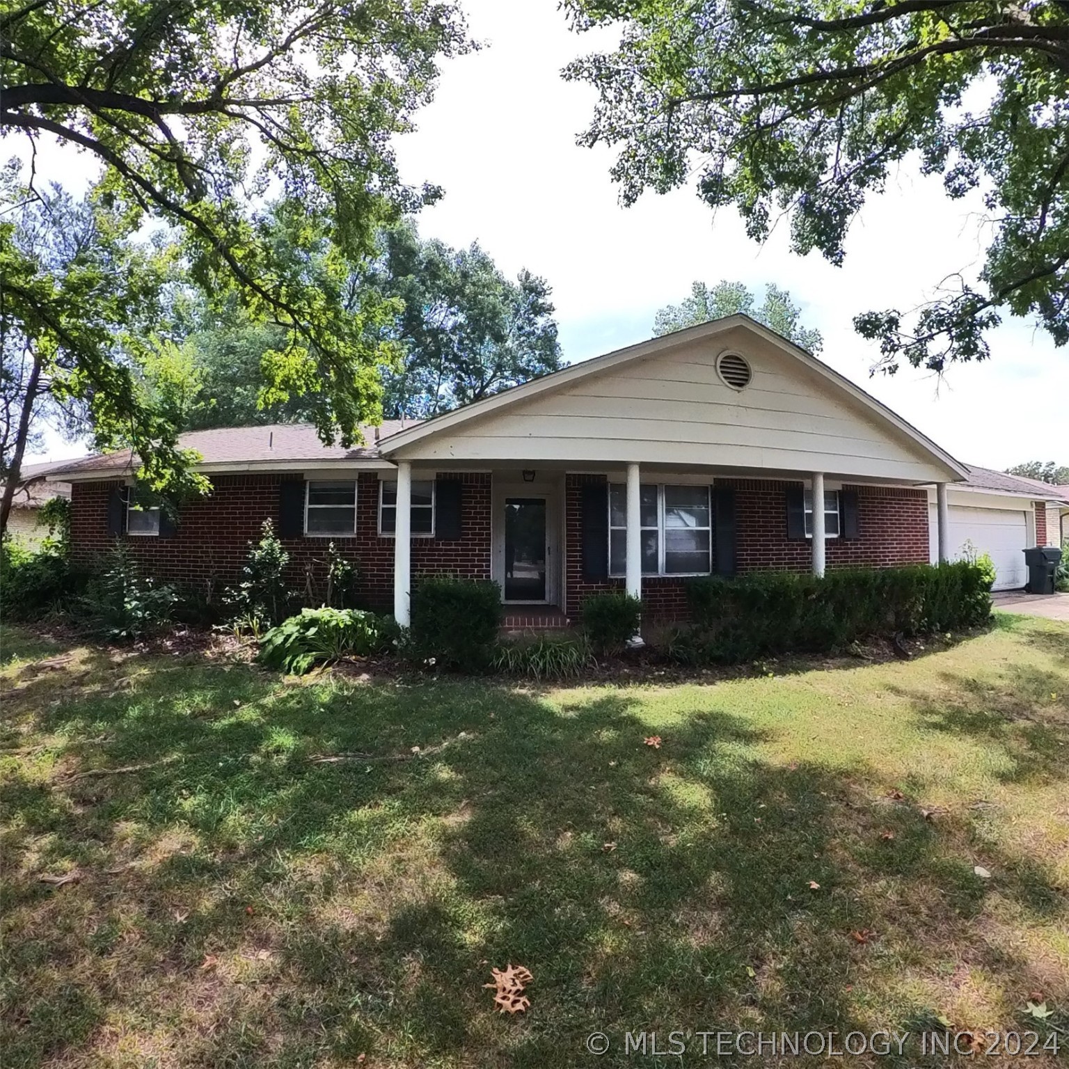 713 Grand View Boulevard