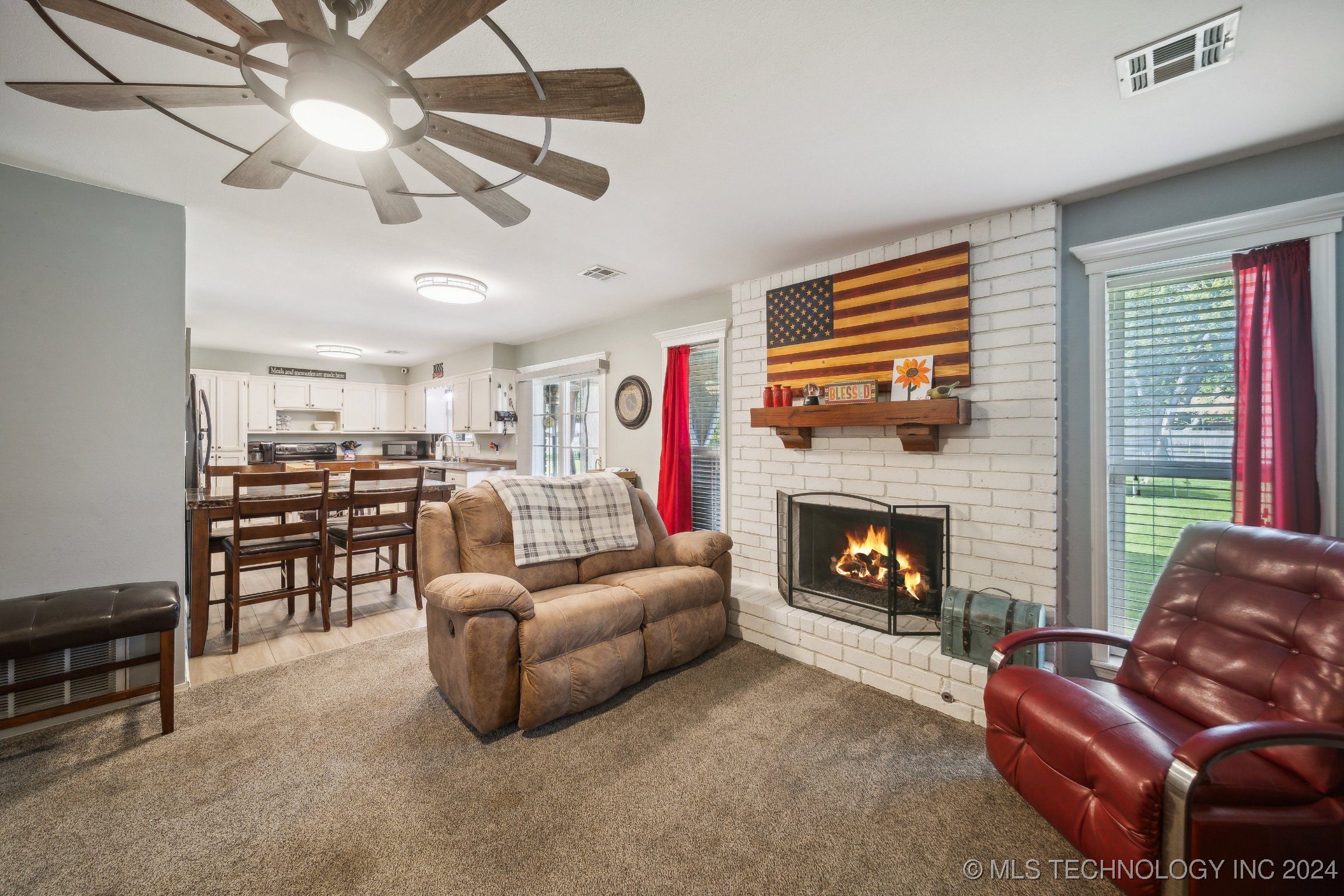 719 E Glenpool Boulevard