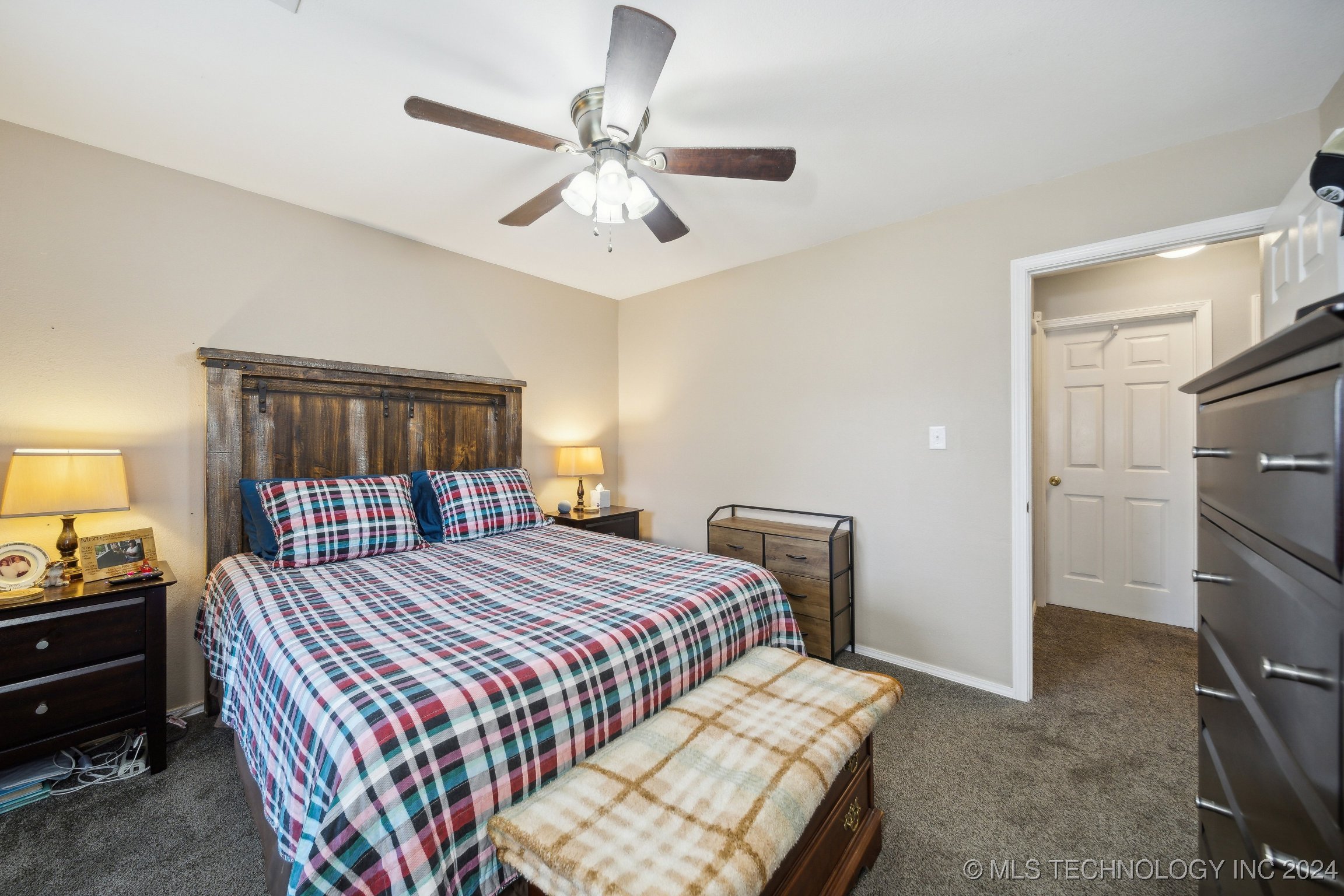 719 E Glenpool Boulevard