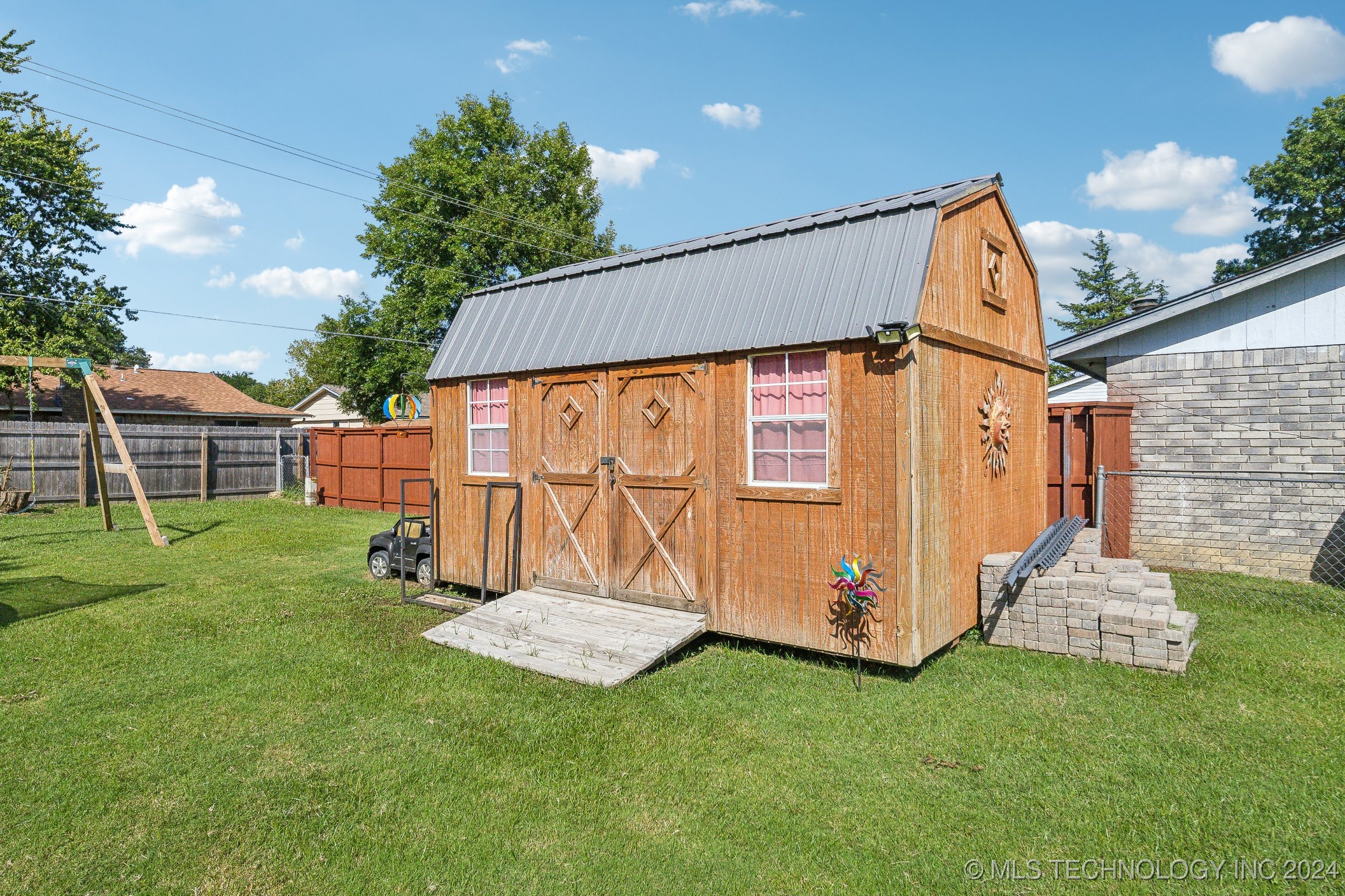 719 E Glenpool Boulevard