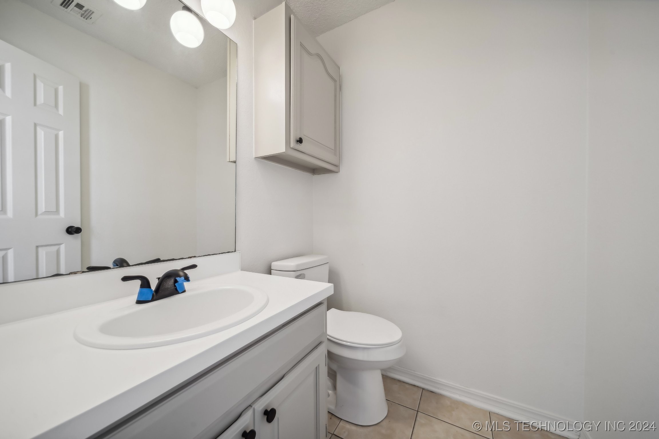 9442 E Cherrywood Drive