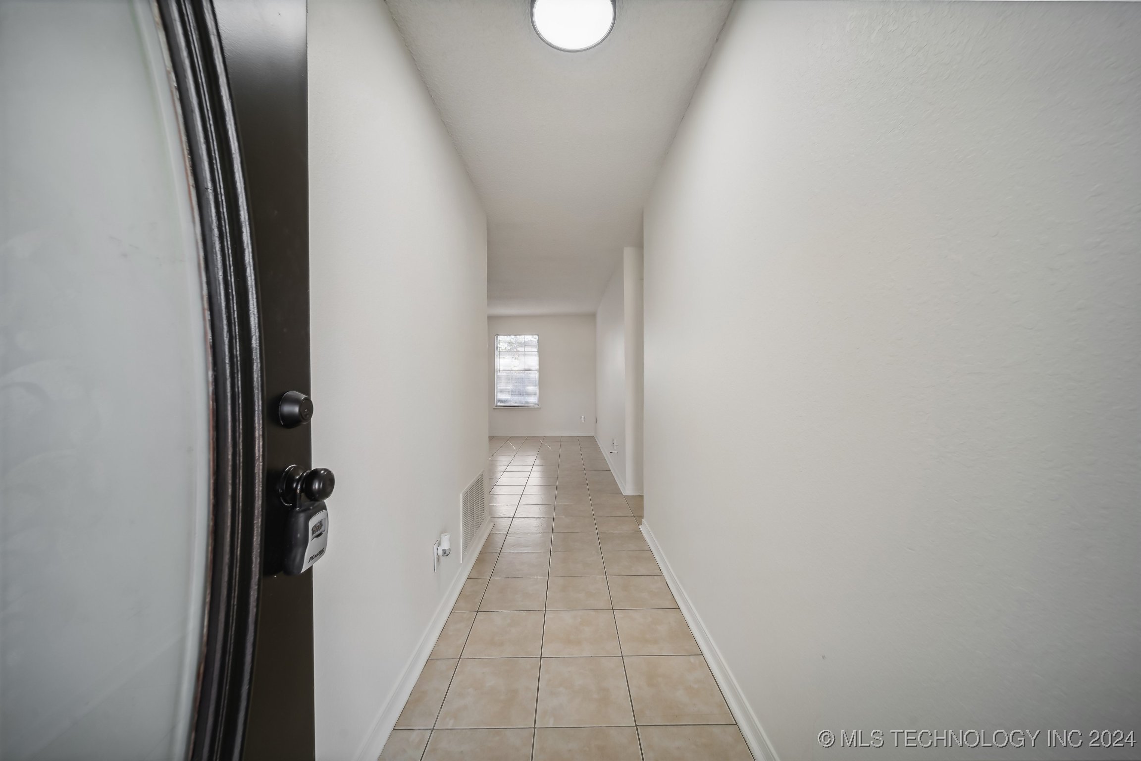 9442 E Cherrywood Drive