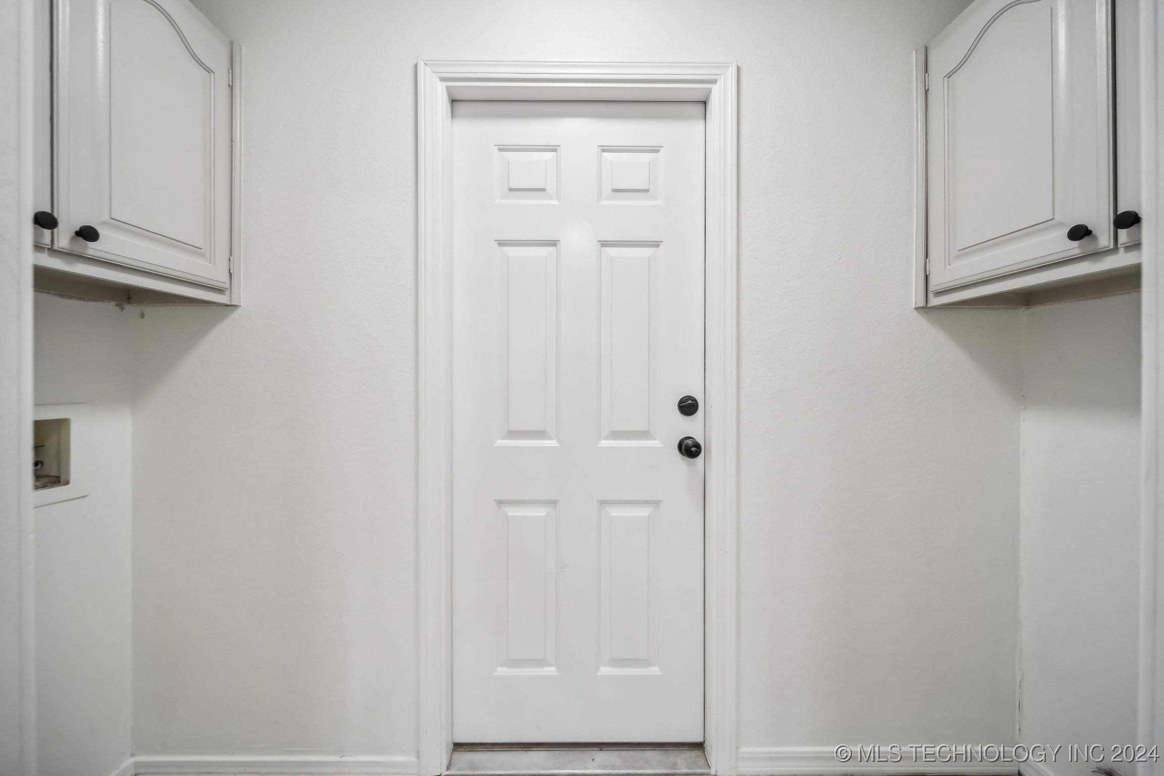 9442 E Cherrywood Drive