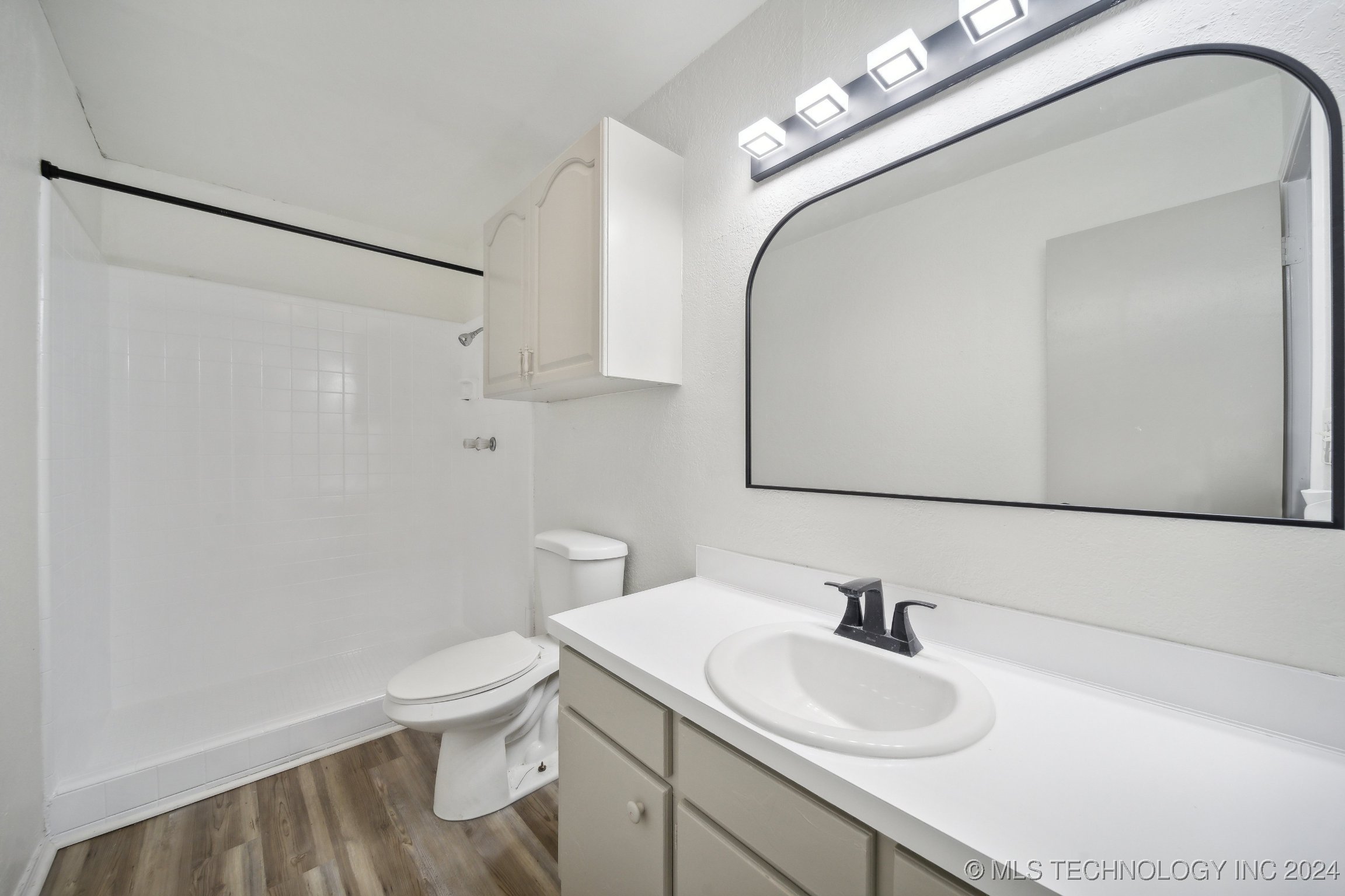 1316 S 123rd East Place