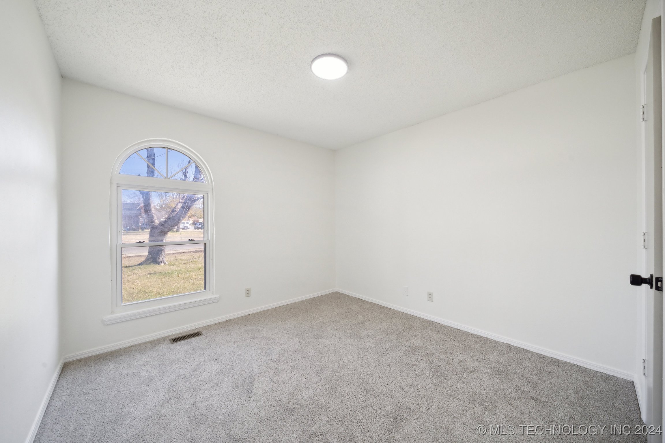 1316 S 123rd East Place