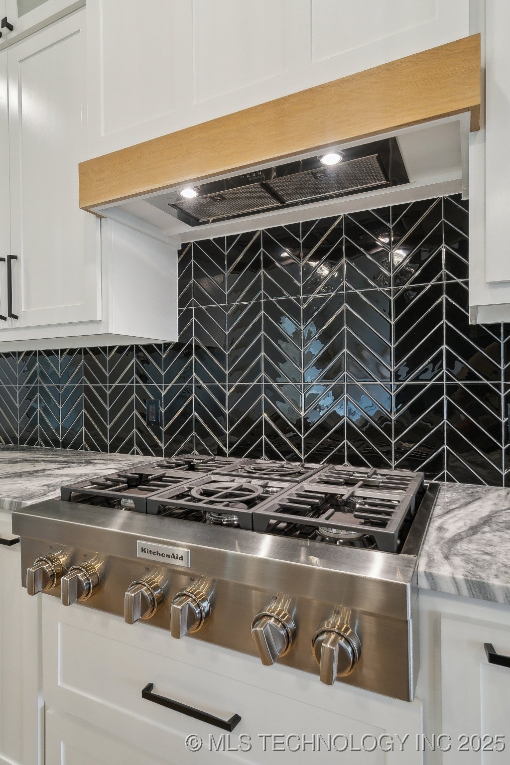 4622 S Retana Avenue