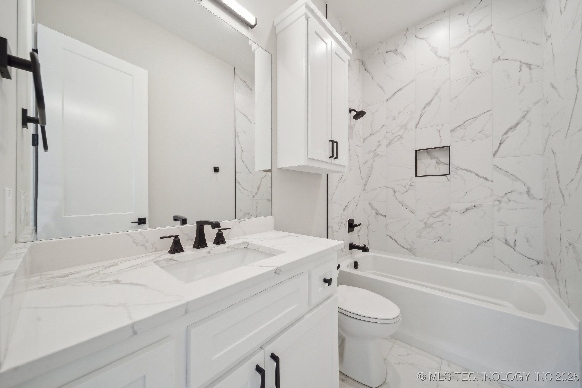 4622 S Retana Avenue