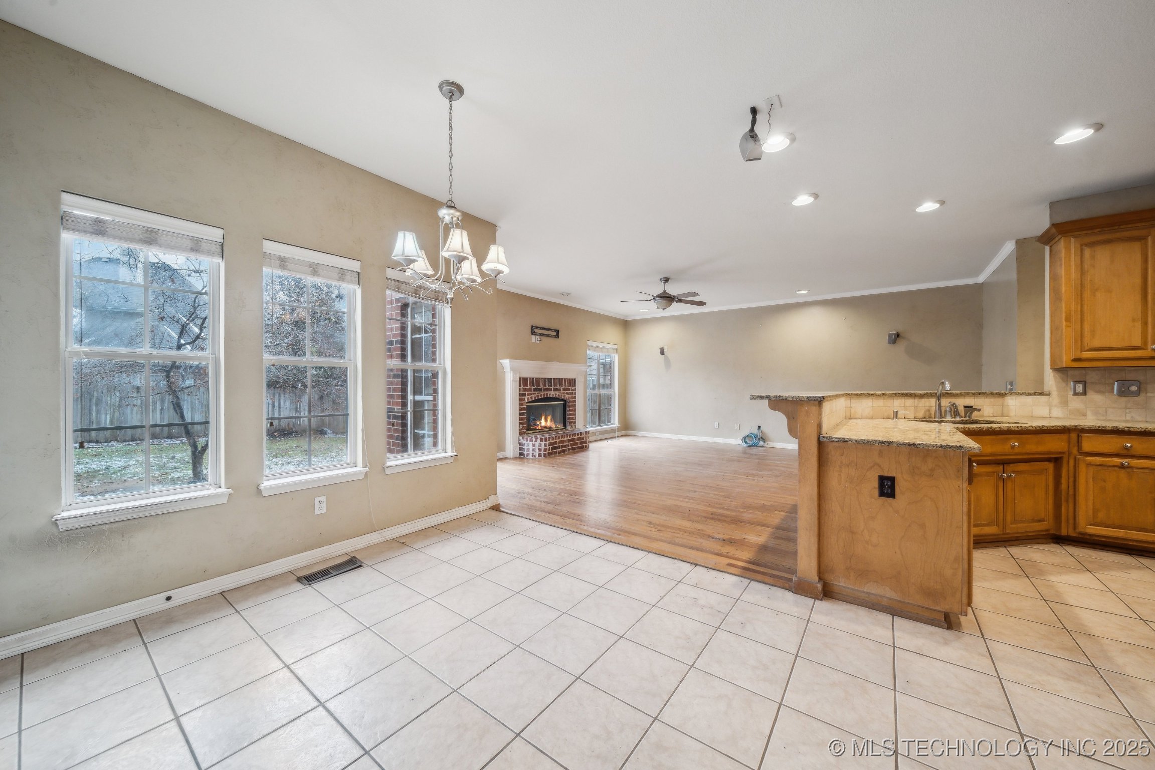 11605 S 67th East Avenue