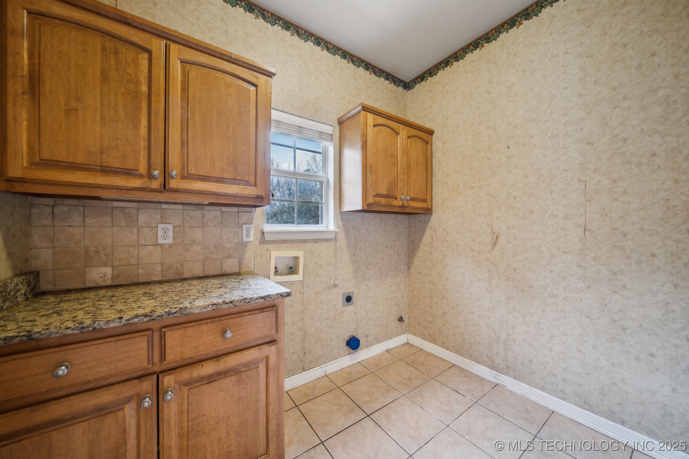 11605 S 67th East Avenue