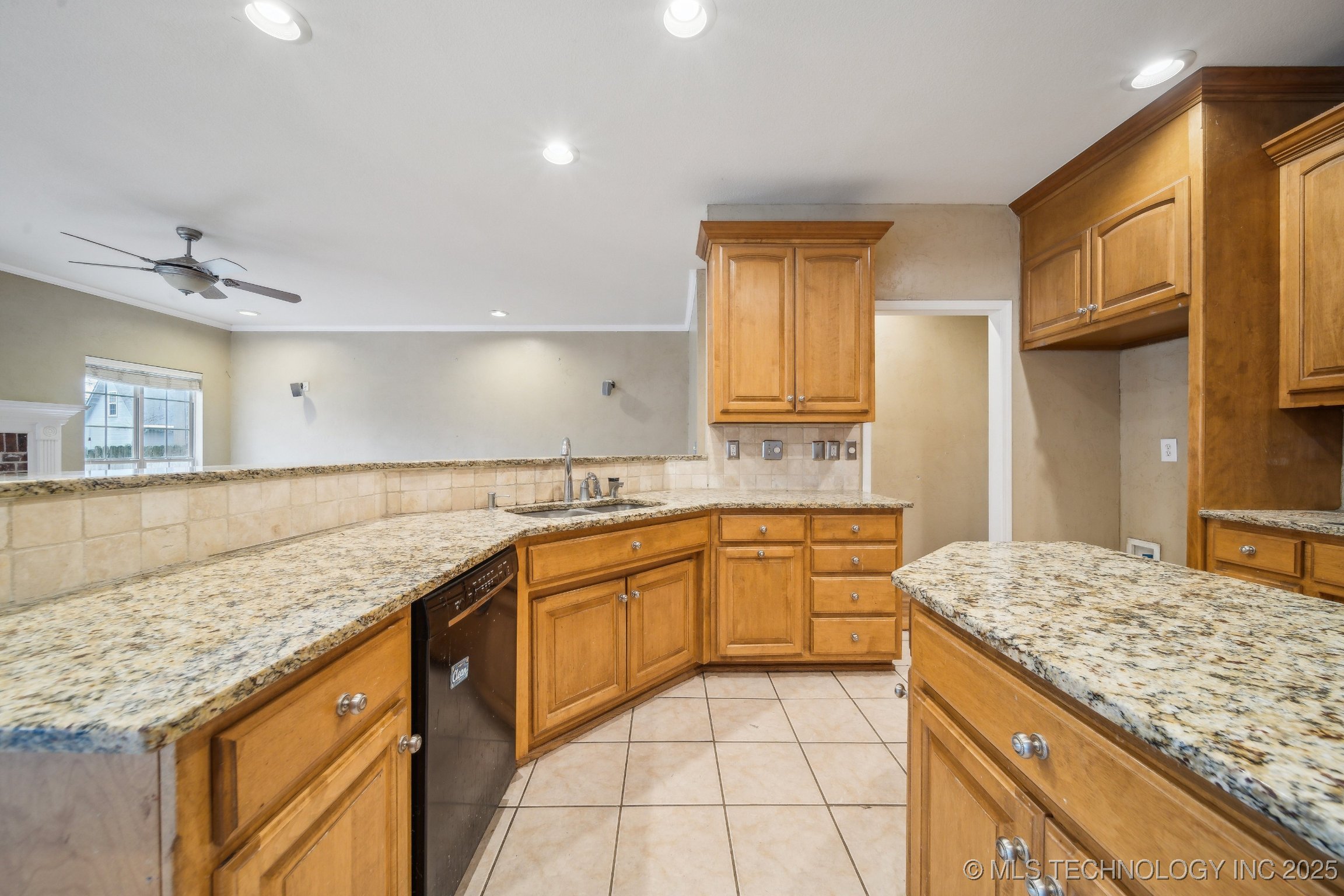 11605 S 67th East Avenue