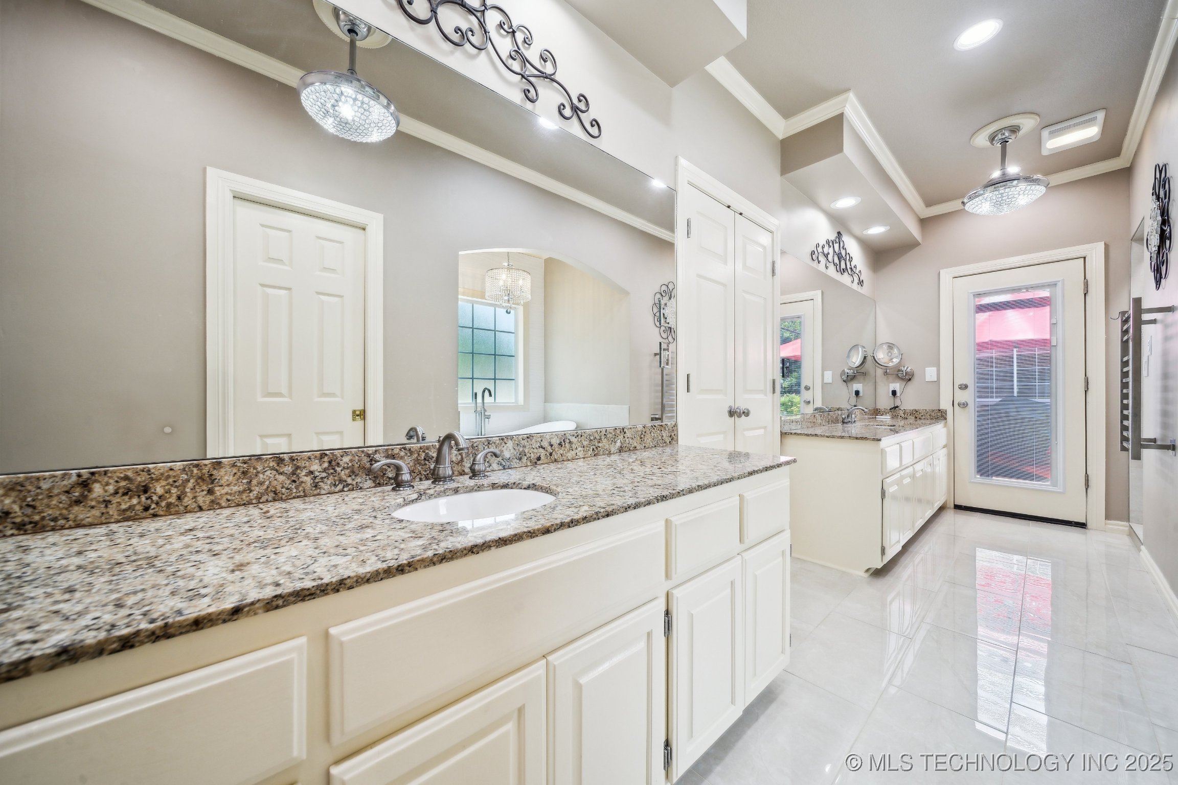 10734 S Toledo Avenue