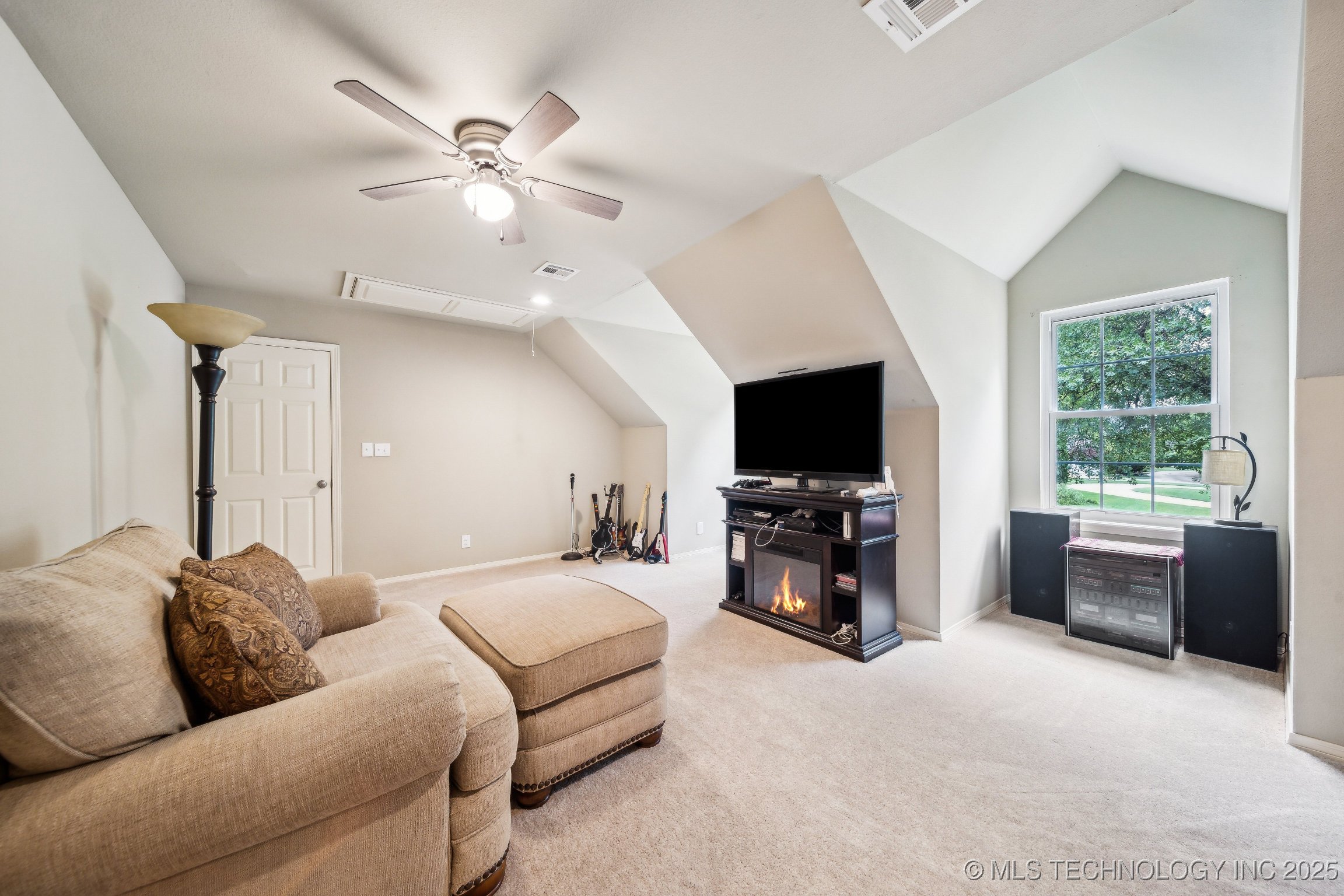 10734 S Toledo Avenue