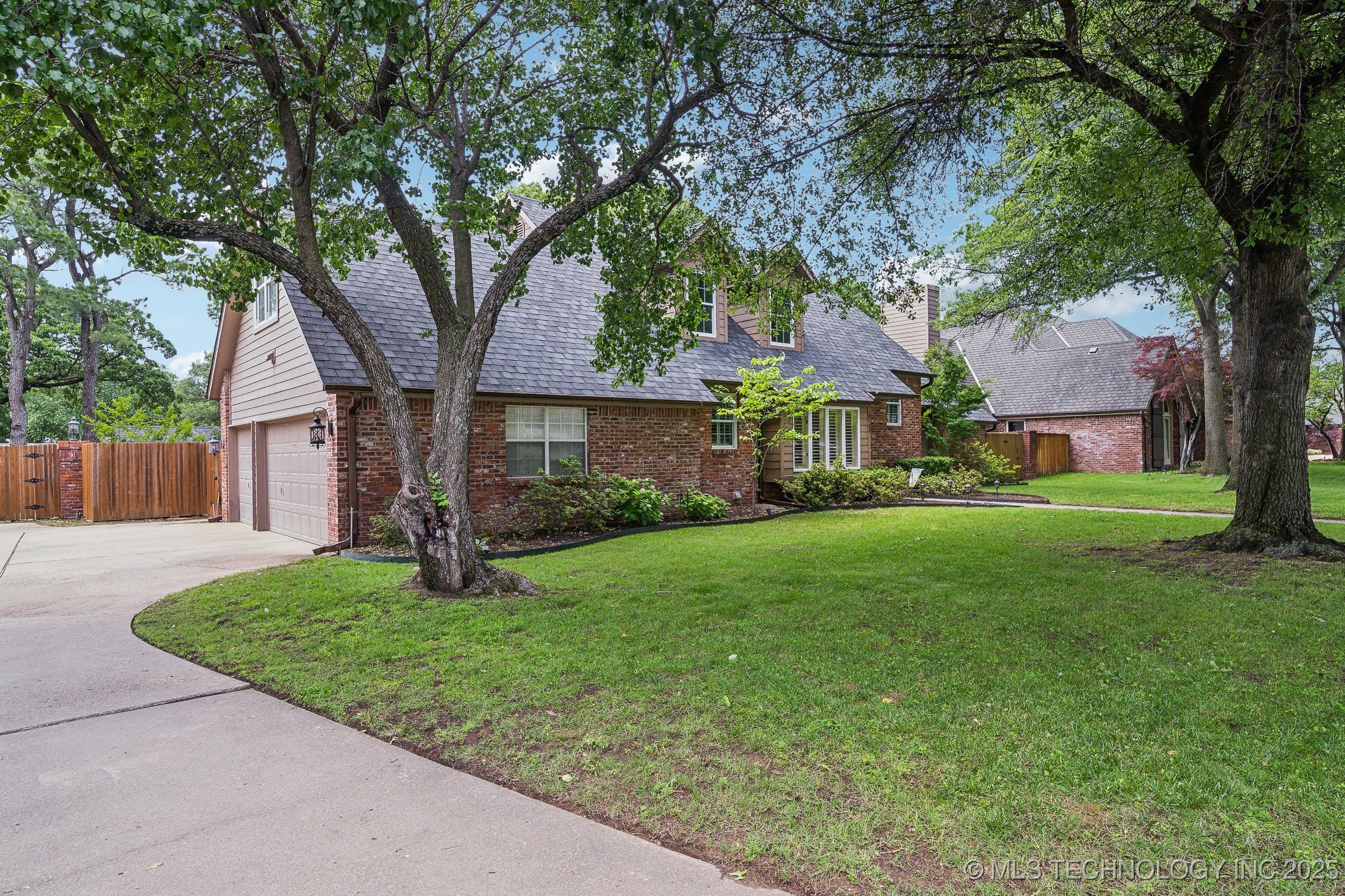 10734 S Toledo Avenue