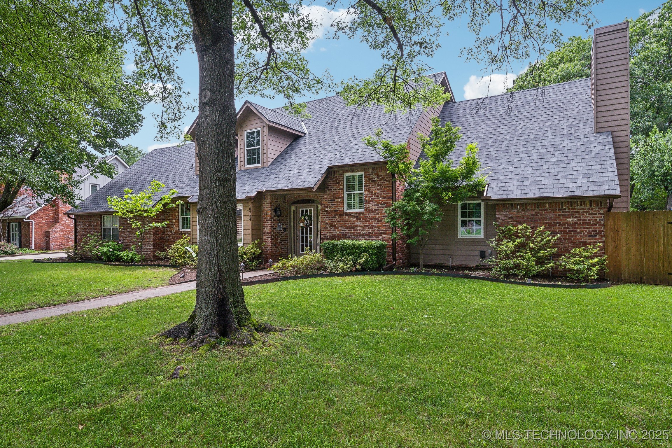 10734 S Toledo Avenue