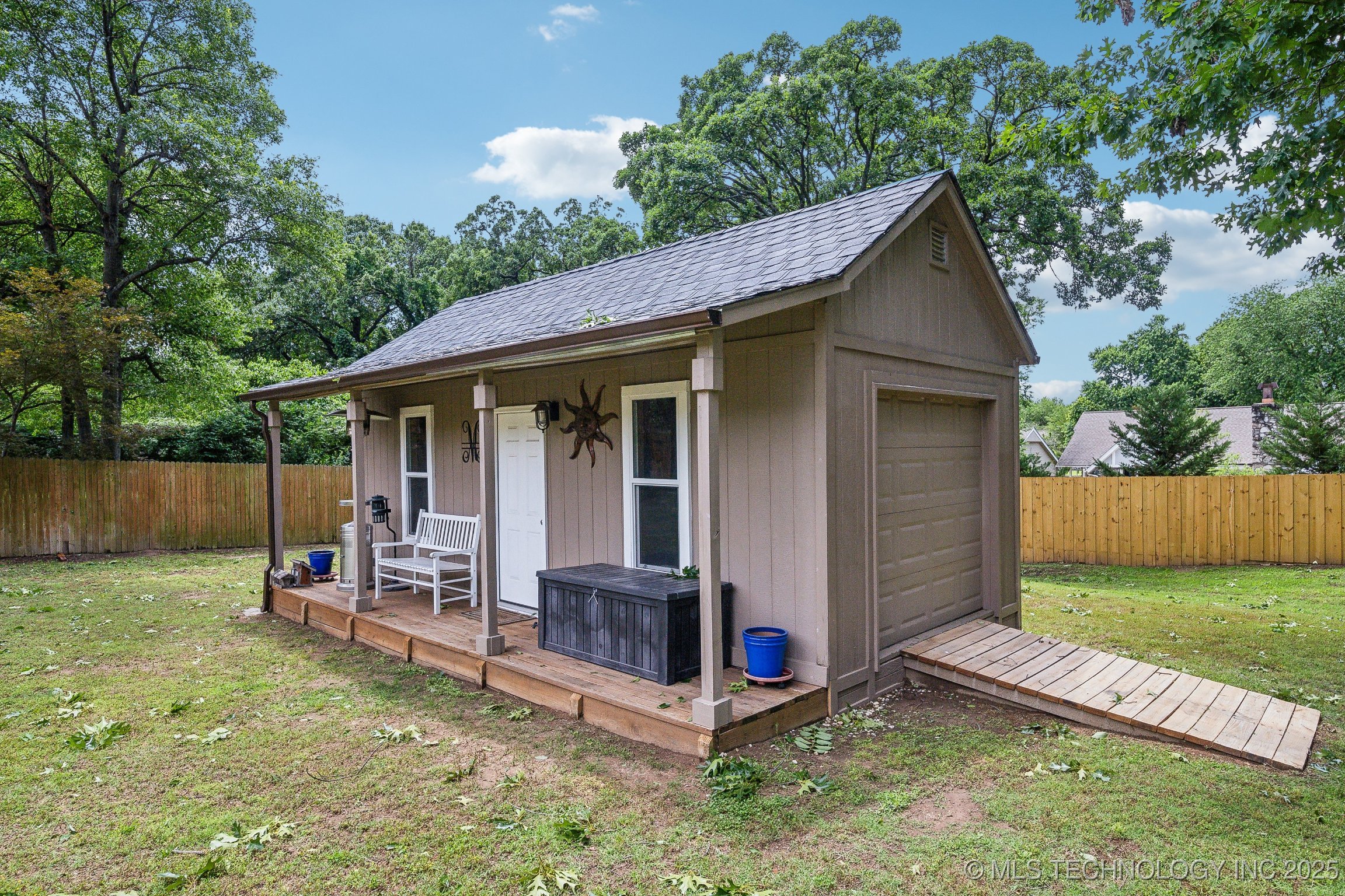 10734 S Toledo Avenue