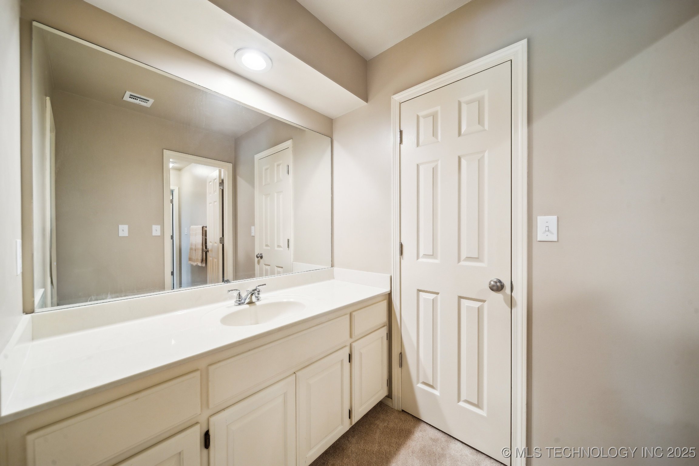 10734 S Toledo Avenue