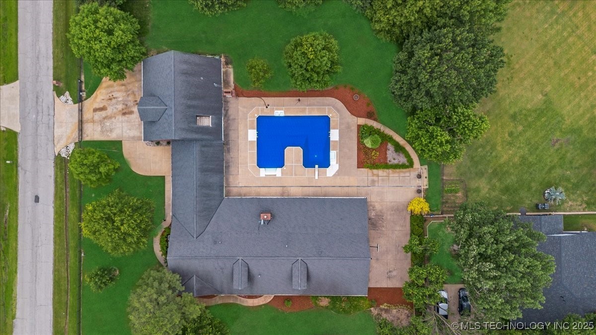 19251 E 94th Street S