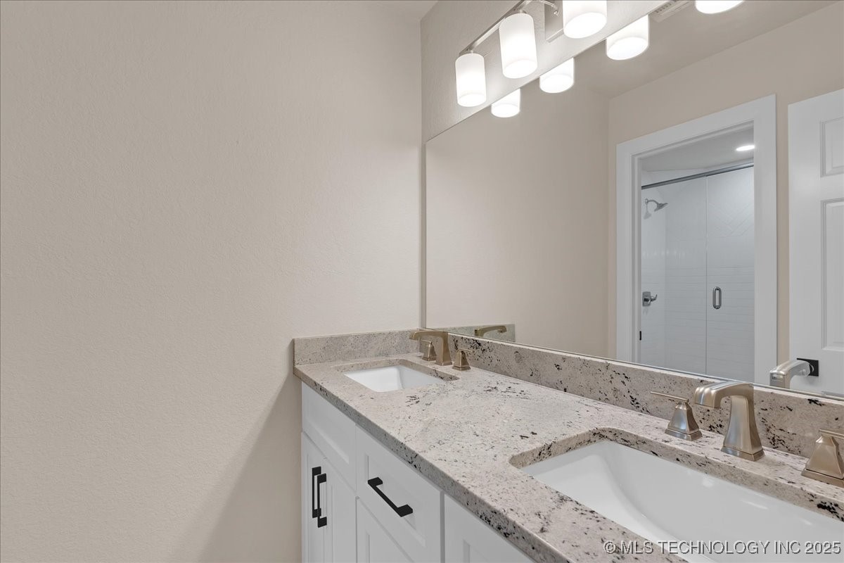 19251 E 94th Street S