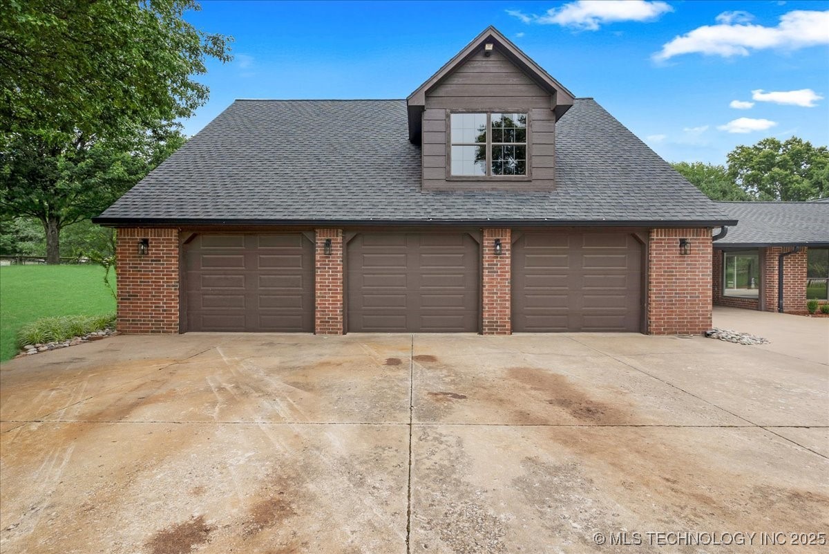 19251 E 94th Street S