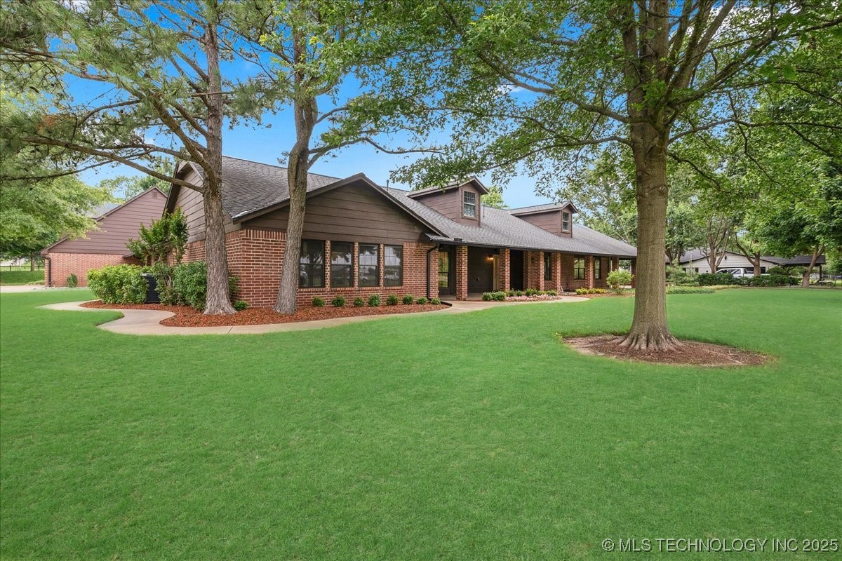 19251 E 94th Street S