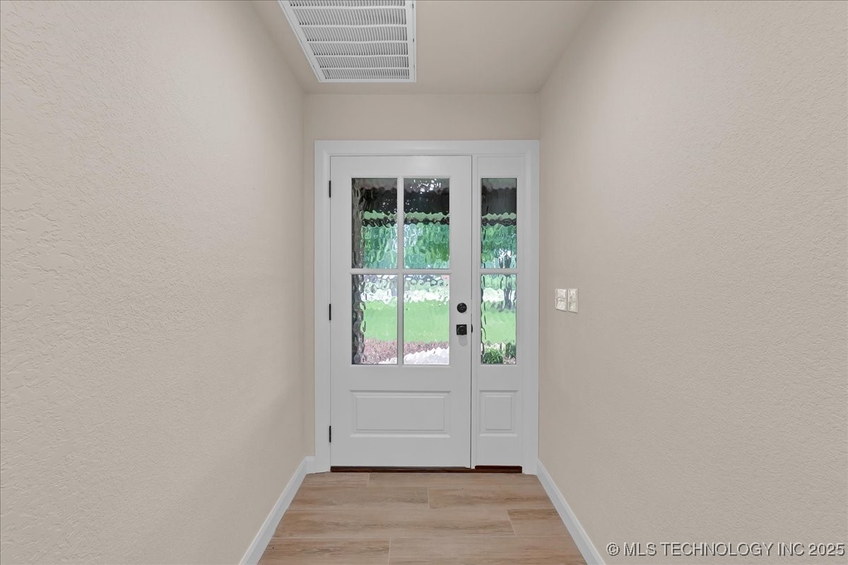 19251 E 94th Street S