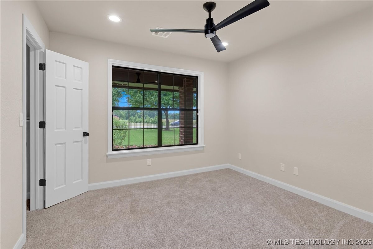 19251 E 94th Street S