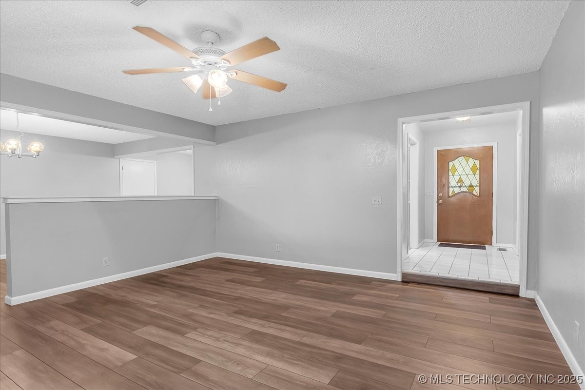 9511 S 190th East Avenue