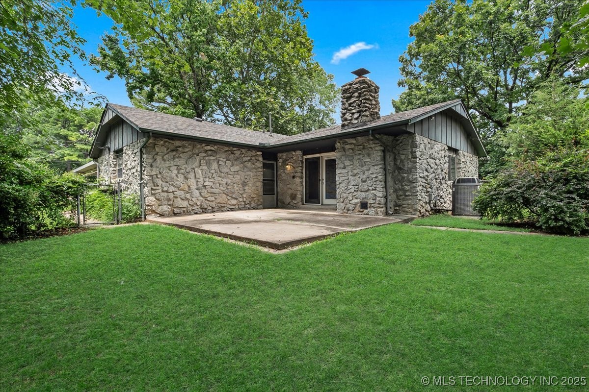 9511 S 190th East Avenue