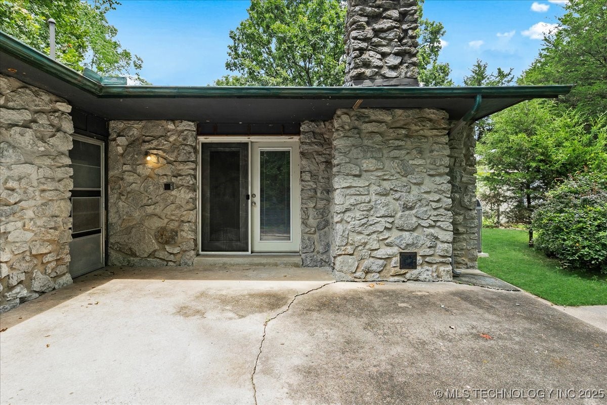 9511 S 190th East Avenue