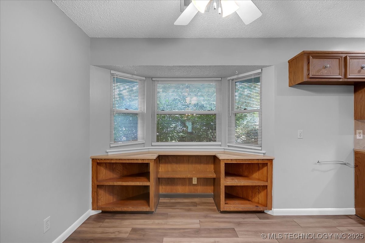 9511 S 190th East Avenue