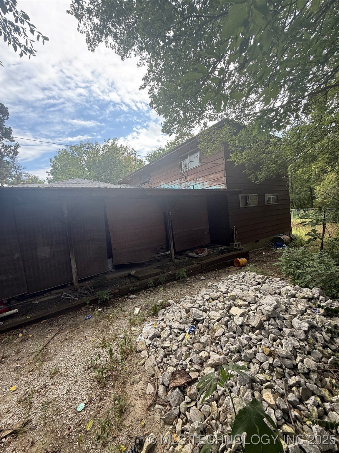 6416 N Rockford Avenue