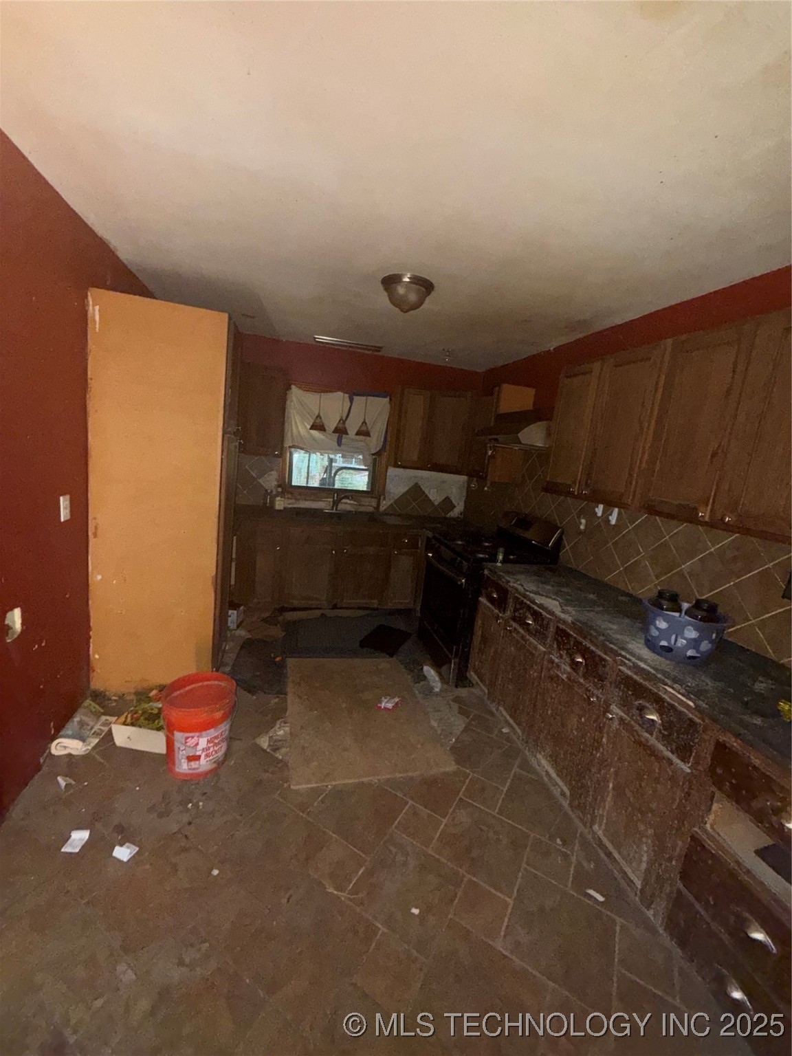 6416 N Rockford Avenue