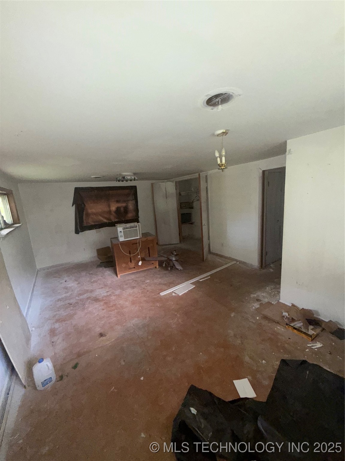 6416 N Rockford Avenue