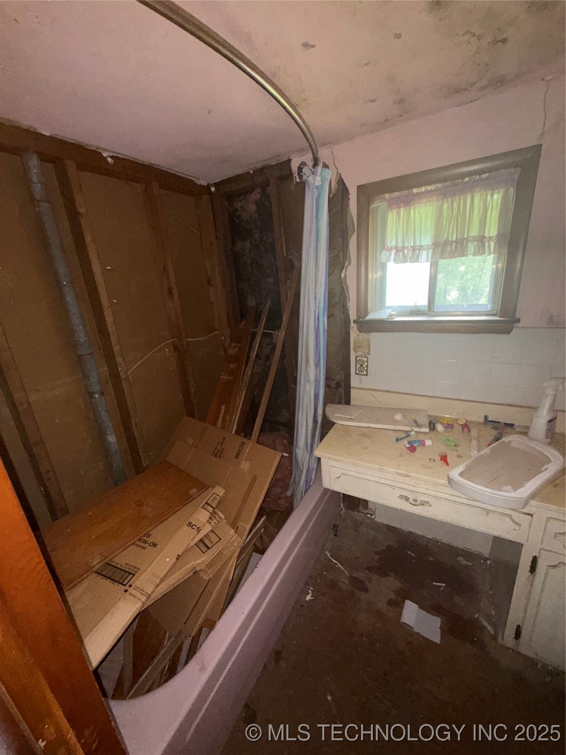 6416 N Rockford Avenue