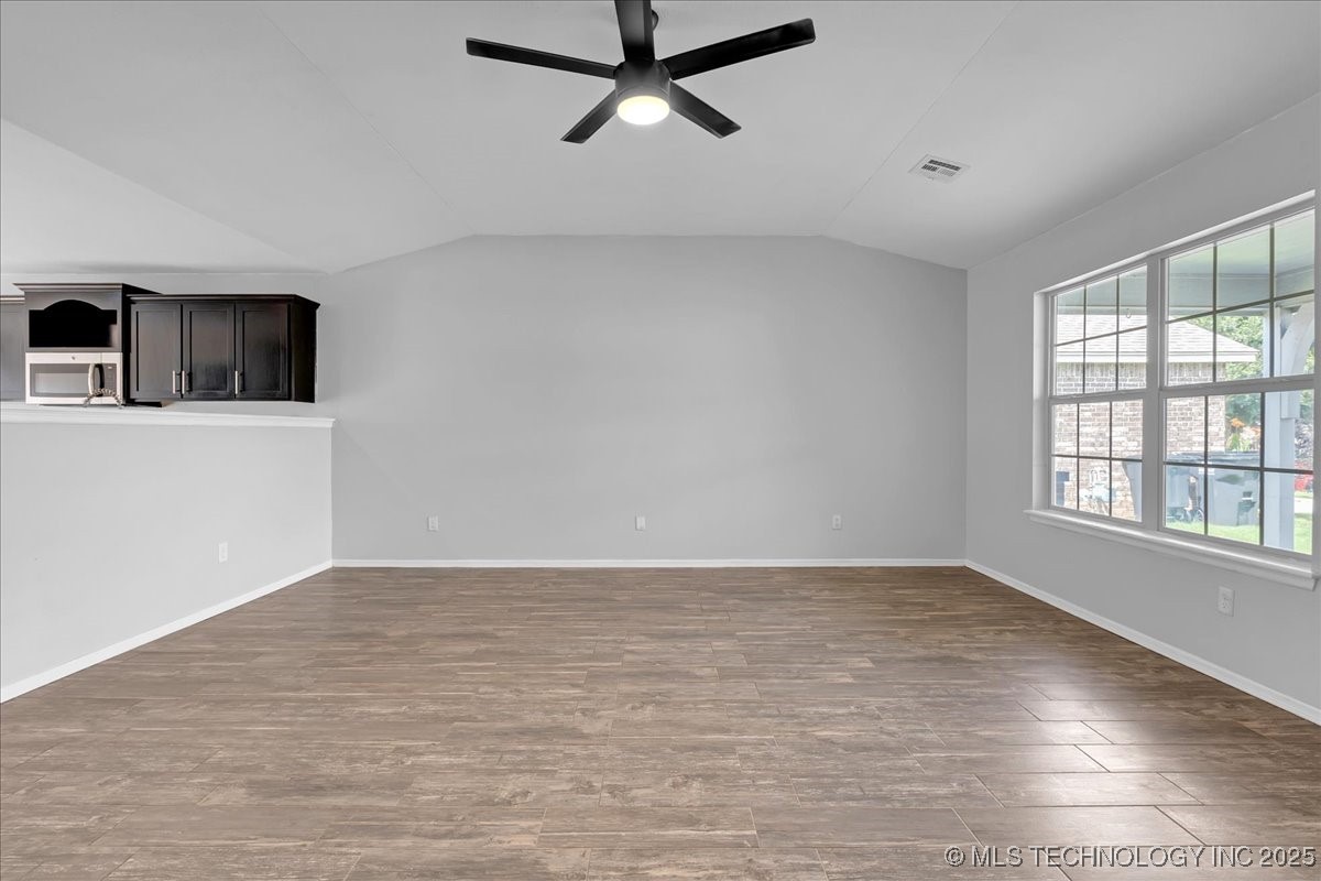 16044 S 88th East Avenue