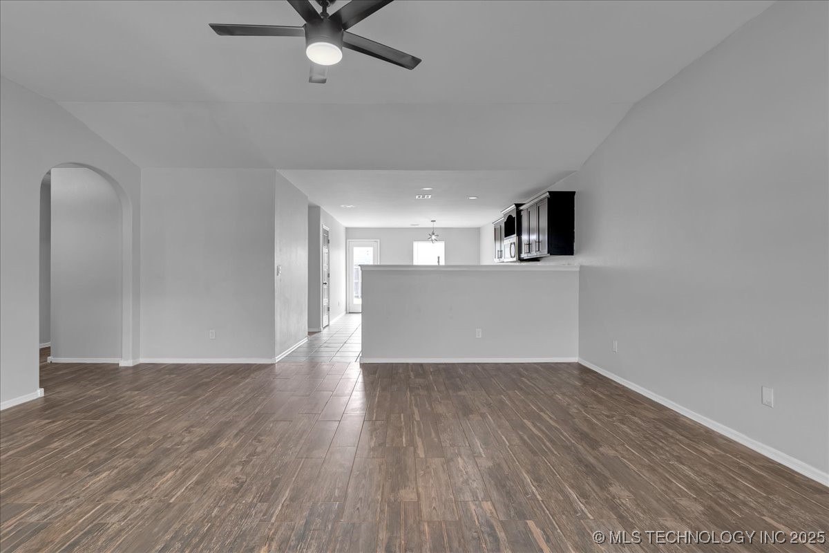 16044 S 88th East Avenue