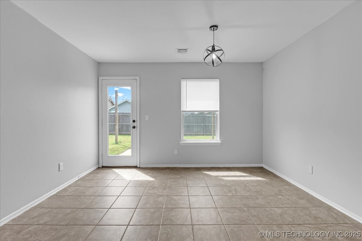 16044 S 88th East Avenue