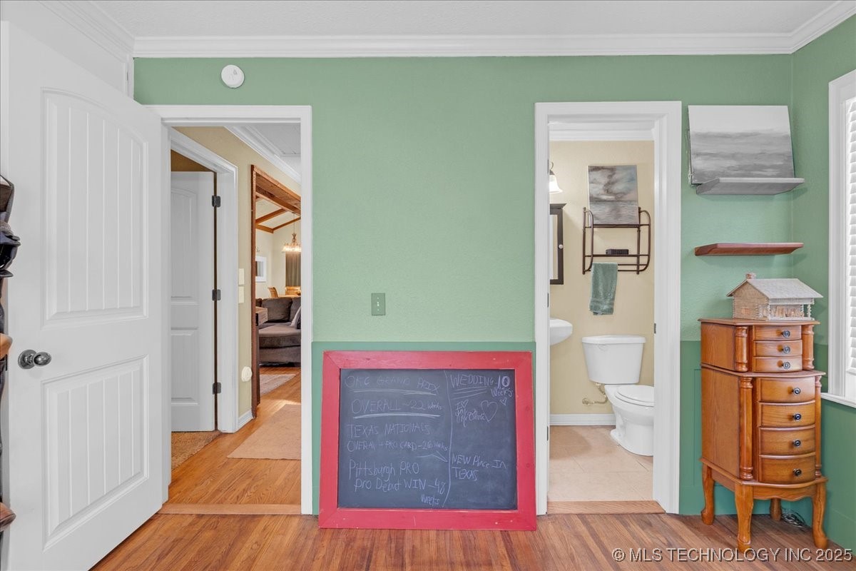 1527 E 50th Street