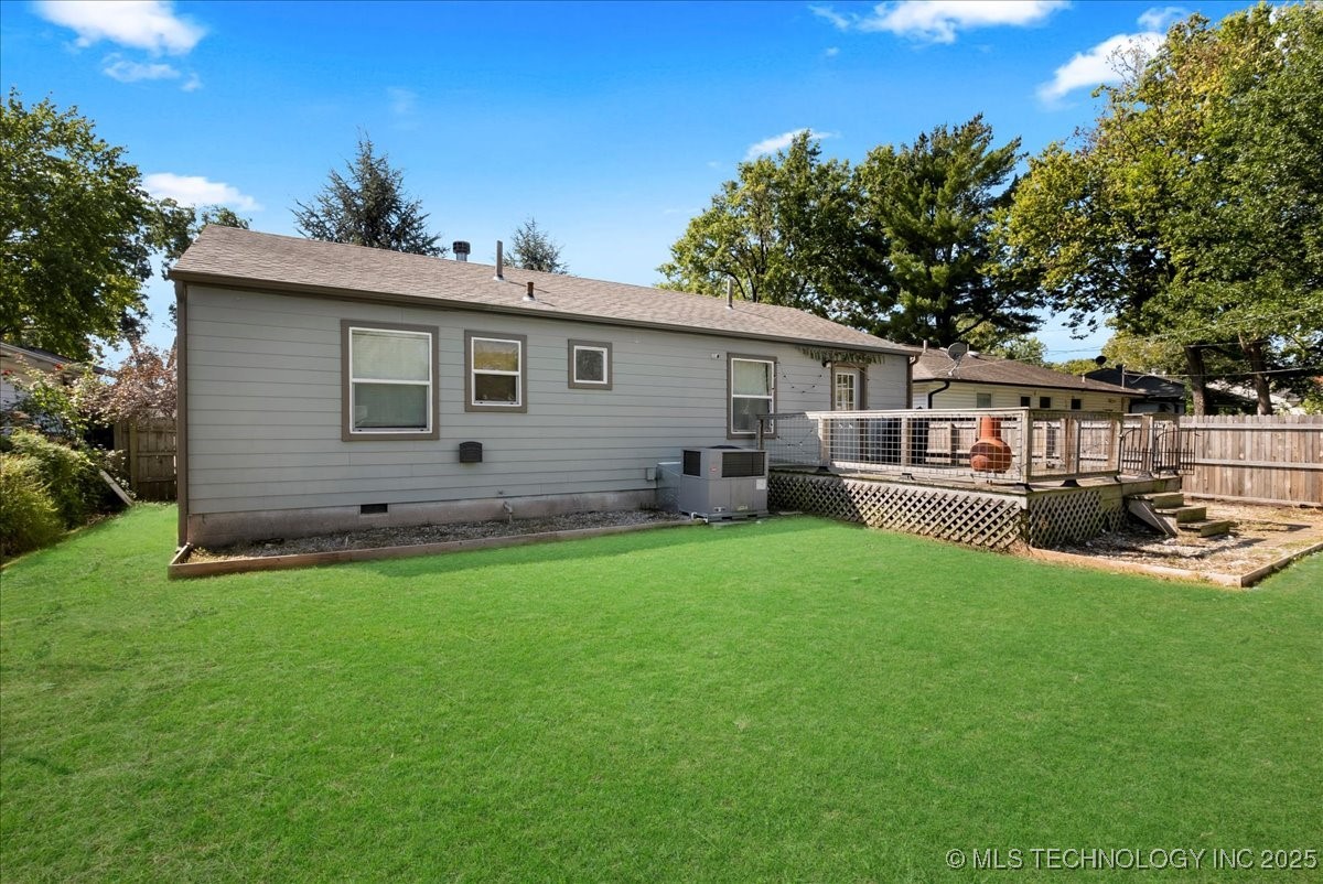 1527 E 50th Street