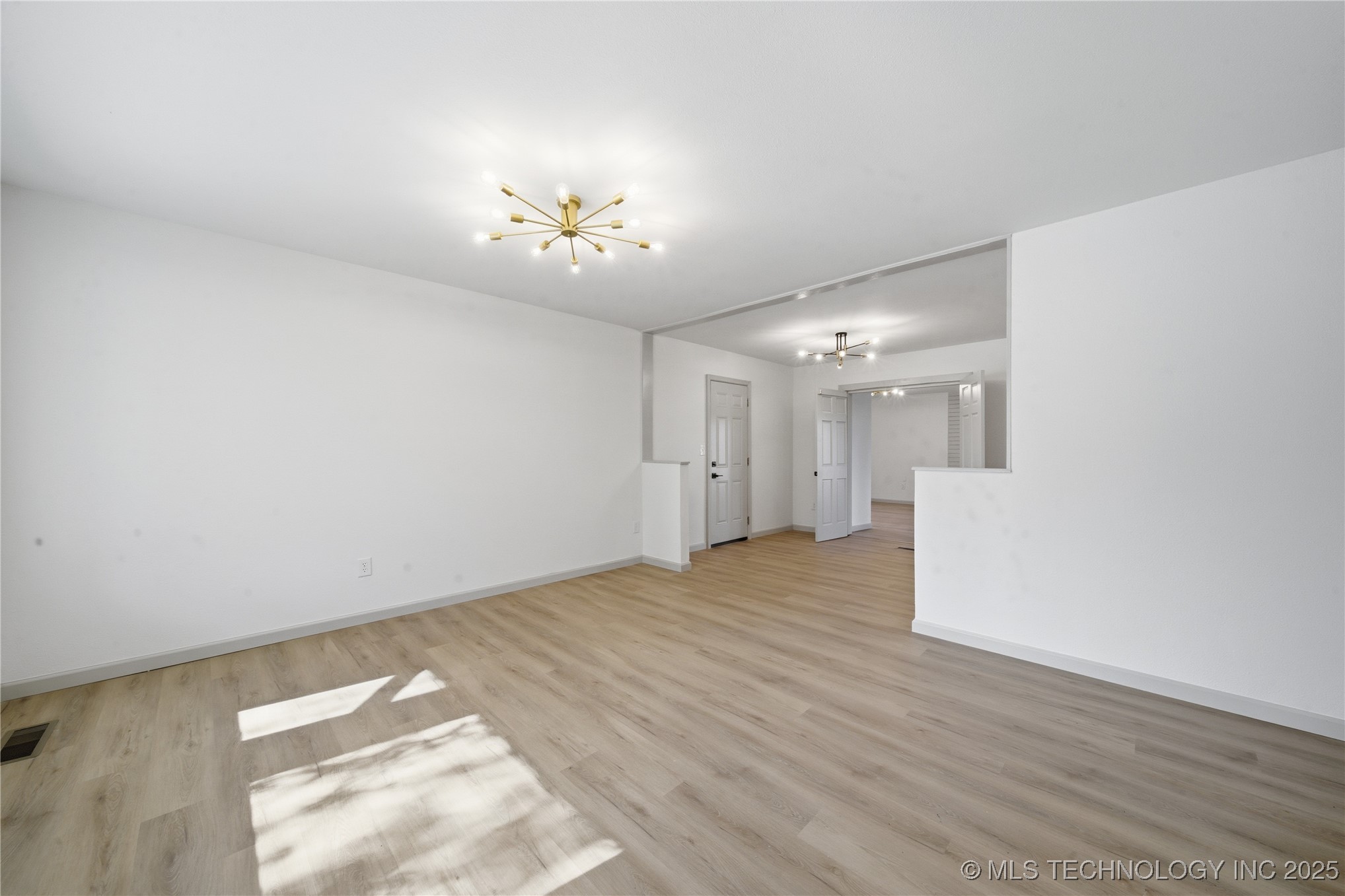 14509 Mockingbird Lane