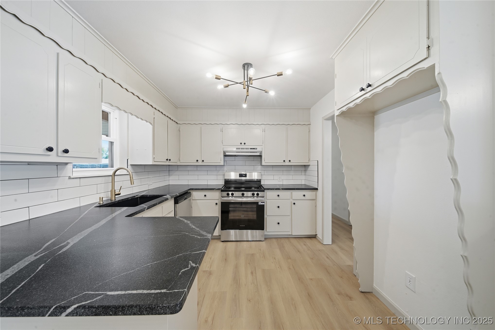 14509 Mockingbird Lane