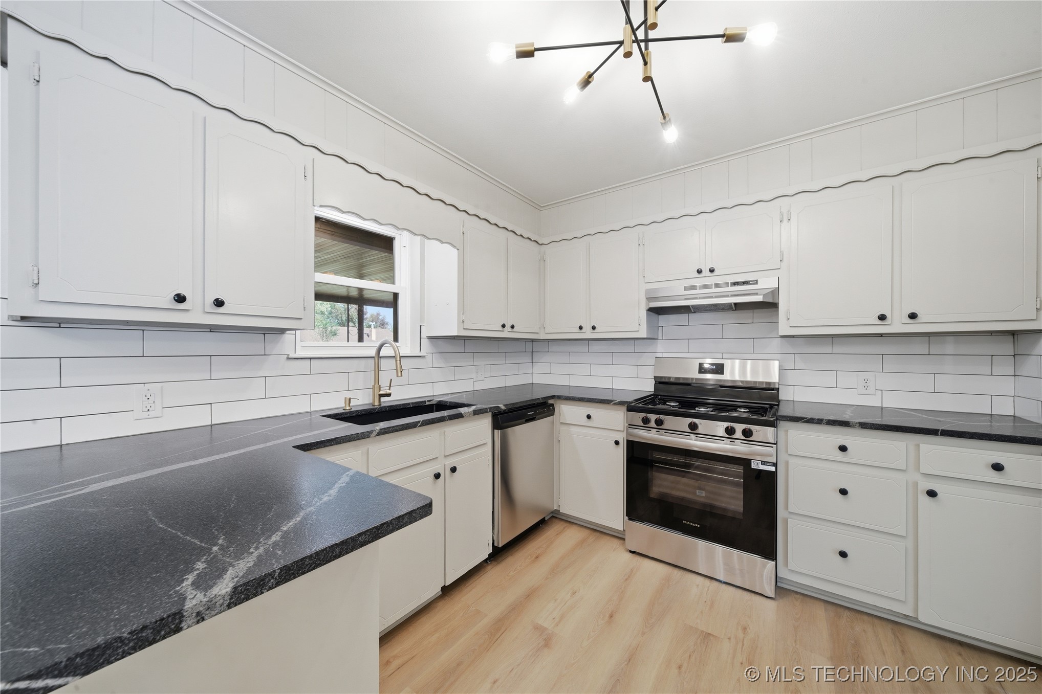 14509 Mockingbird Lane