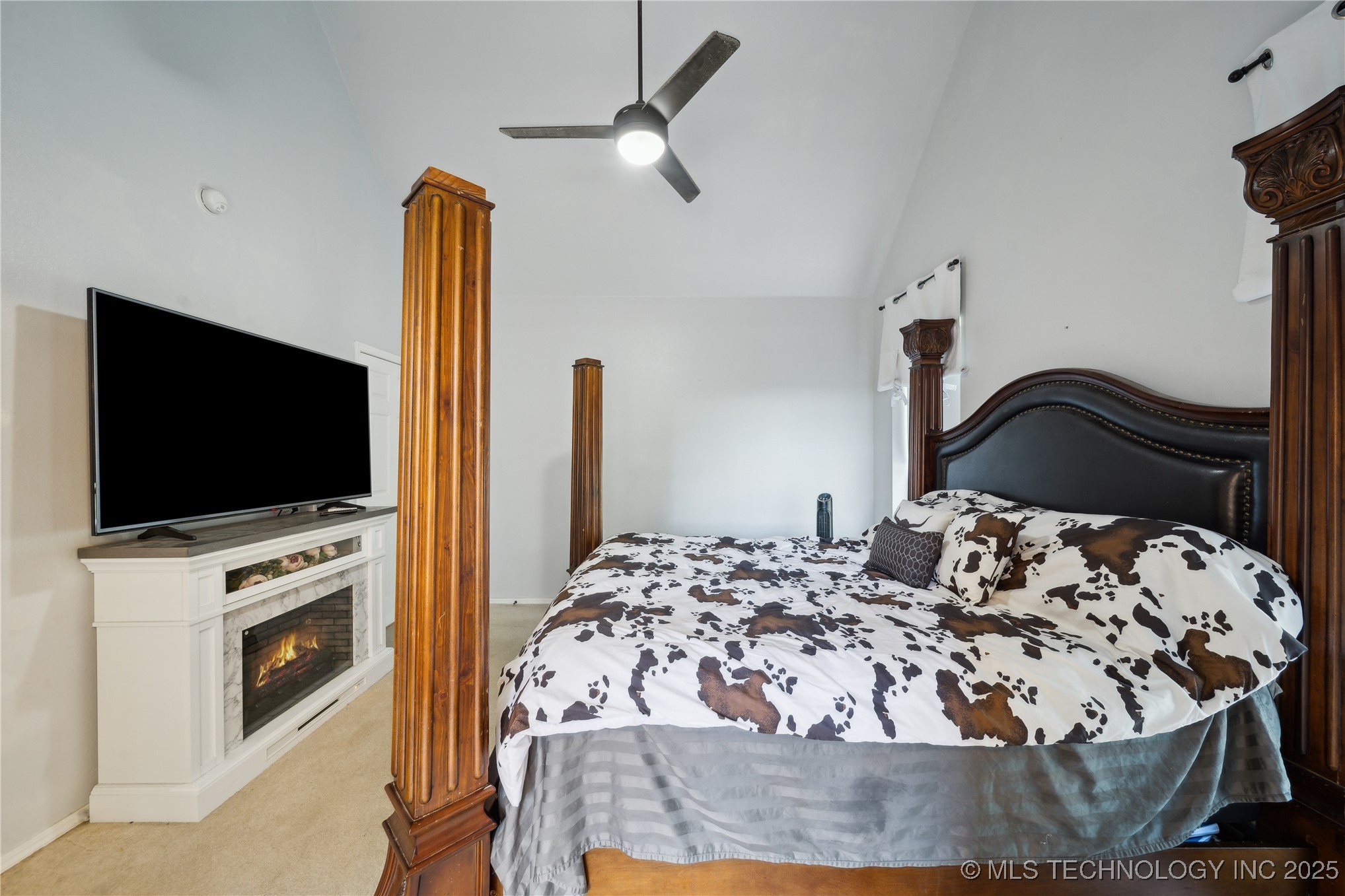 4602 S Linwood Drive