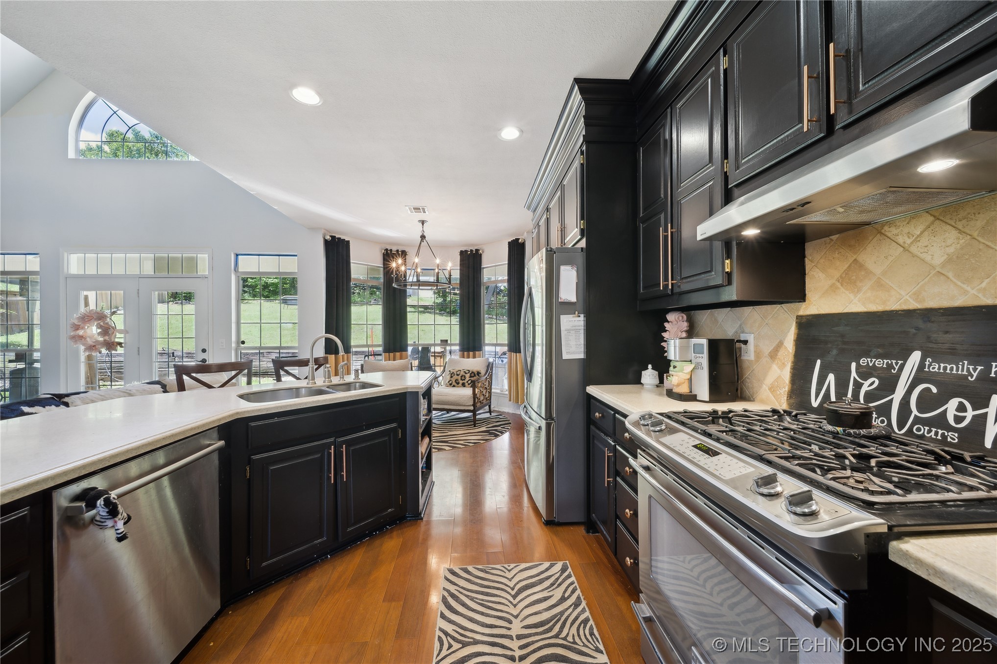 4602 S Linwood Drive