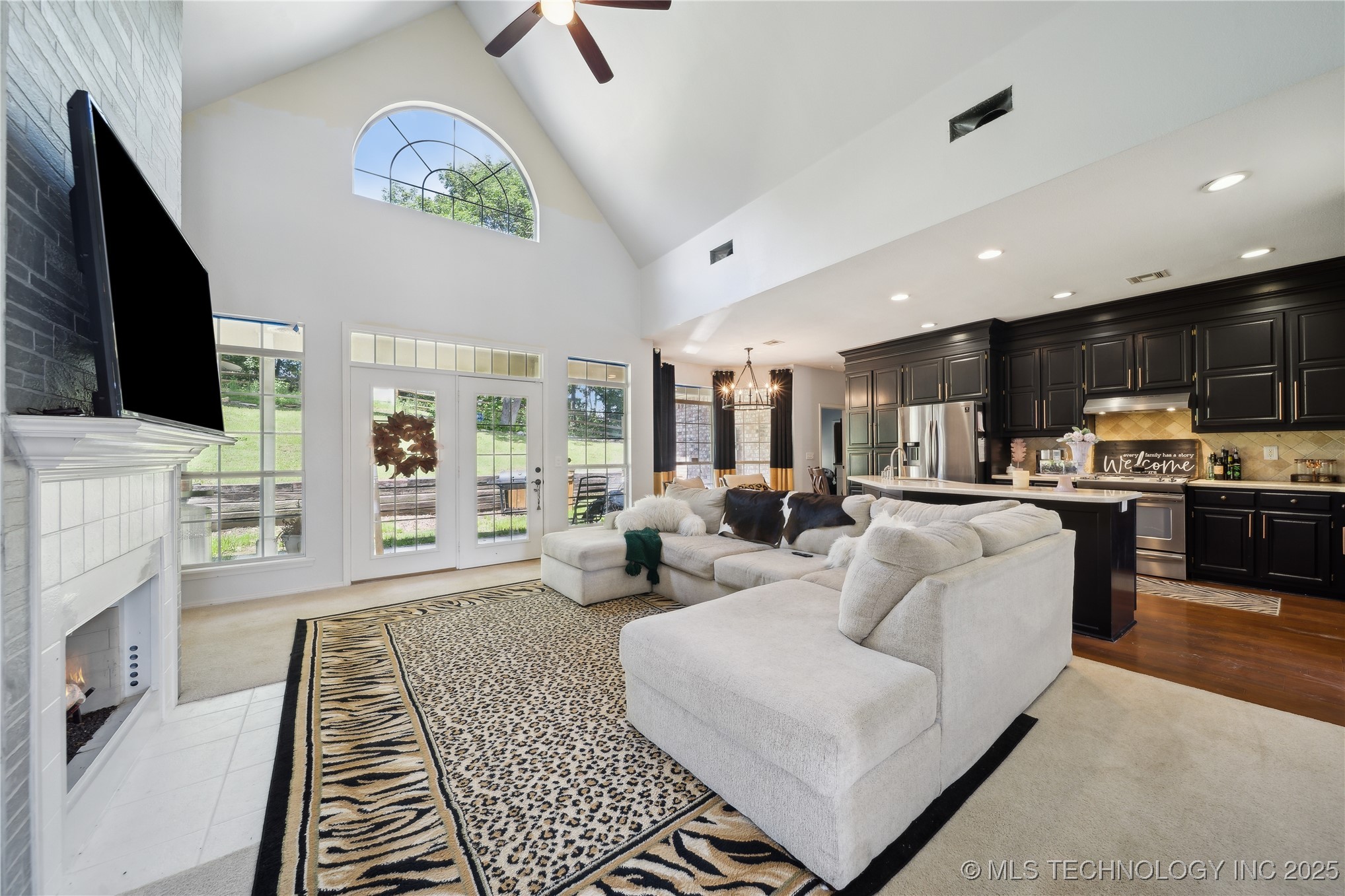 4602 S Linwood Drive